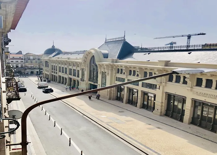 Near Sao Bento Train Station Апартаменты