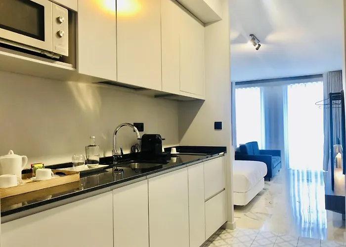 Апартаменты Near Sao Bento Train Station