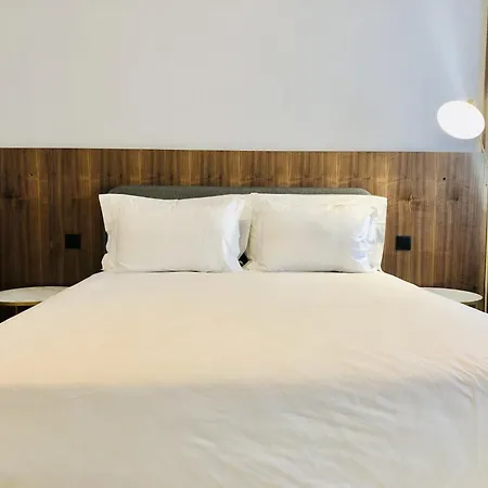 Near Sao Bento Train Station Porto